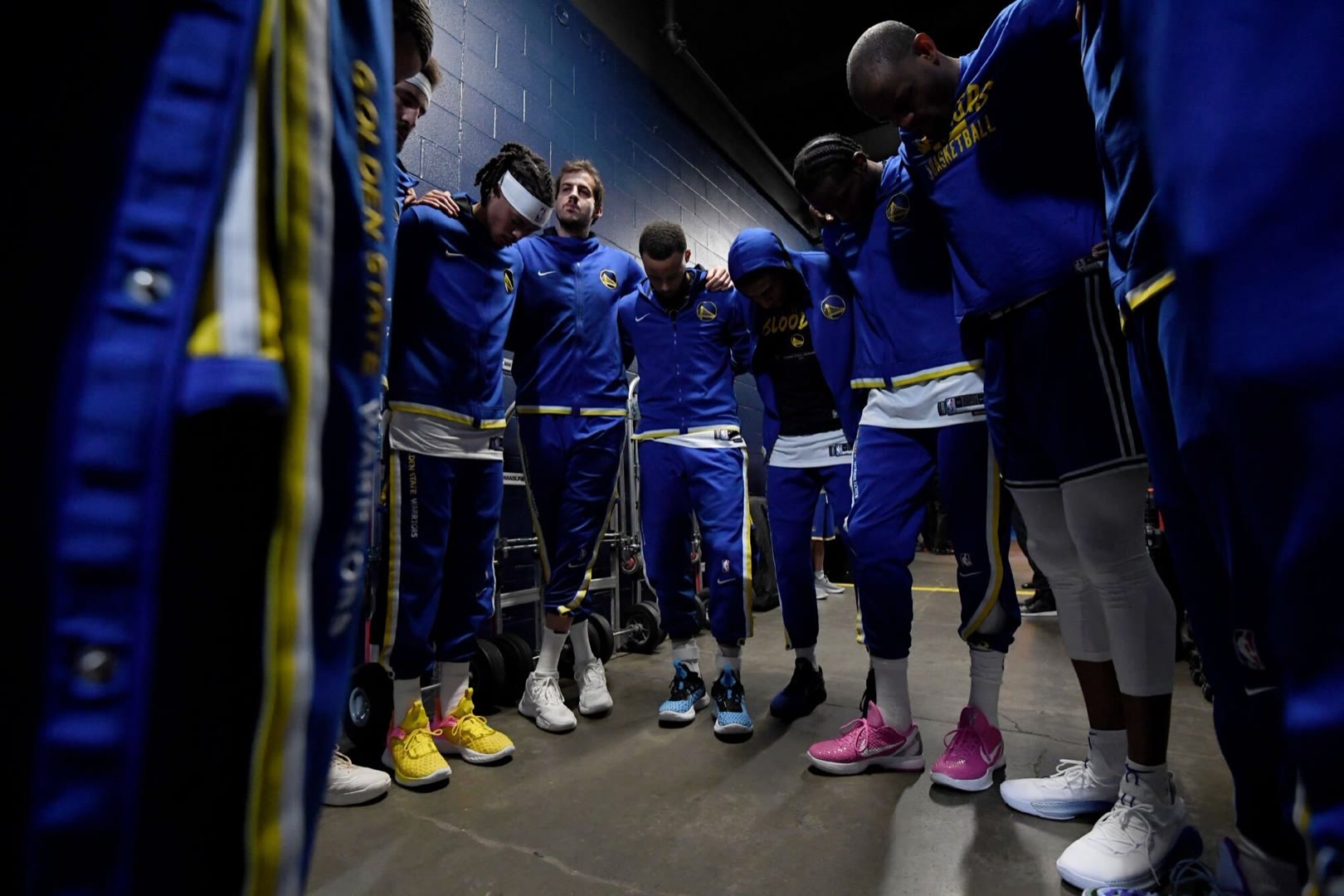 時代之光下的榮耀軍團，勇士最新照片曝光