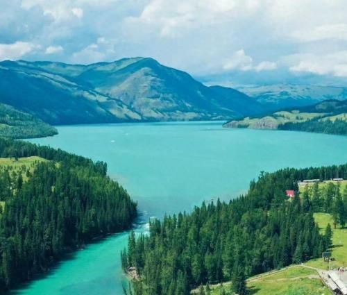 最新最美風景，探尋自然魅力，體驗變化中的學習之旅，自信成就之源