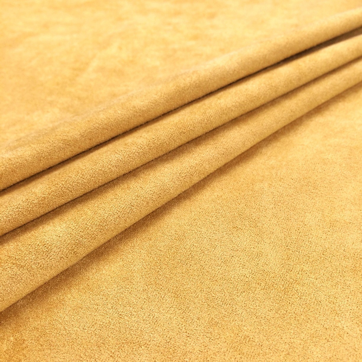 最新麂皮絨，時尚界的寵兒