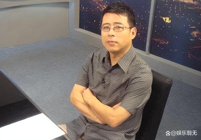 阿丘最新微博，社交媒體時代的言論自由與責(zé)任探討