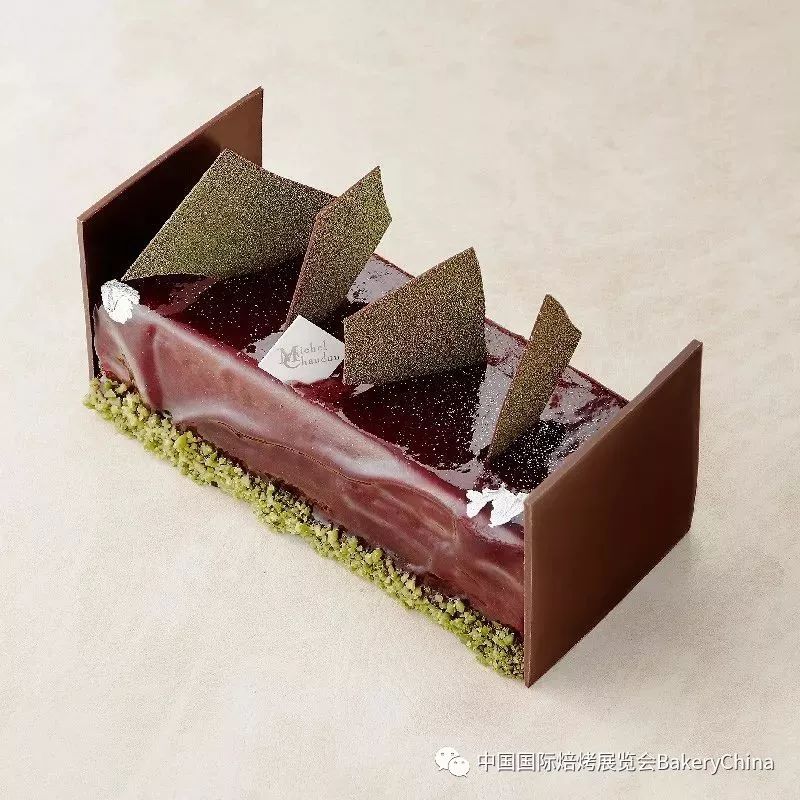 傳統(tǒng)與創(chuàng)新交融，最新三層壽糕的誕生與演繹