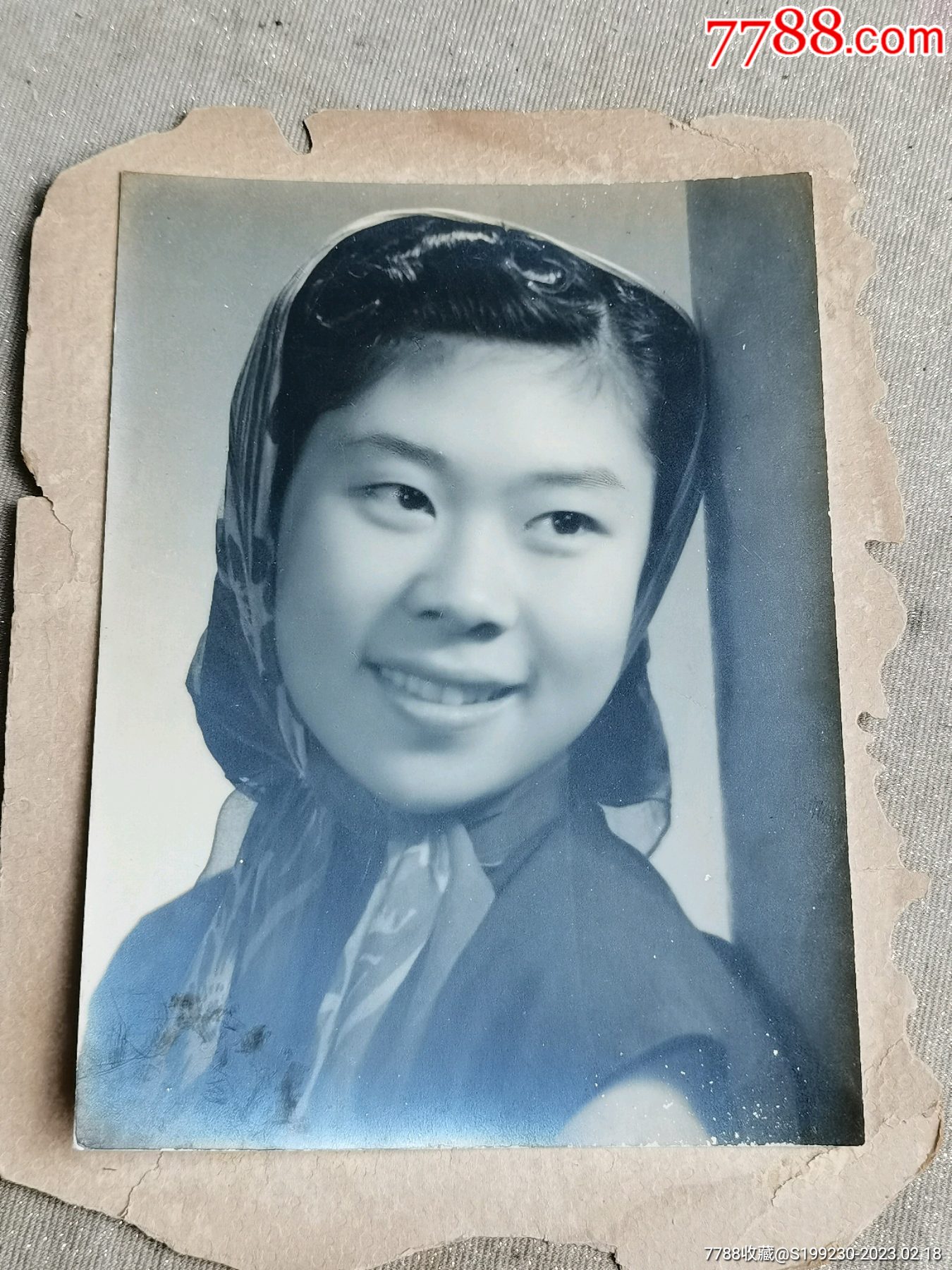 美女老照片的魅力，歷久彌新，時(shí)光見證美麗風(fēng)采