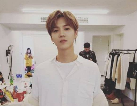 鹿晗2025最新照片，自然之旅的心靈觸摸