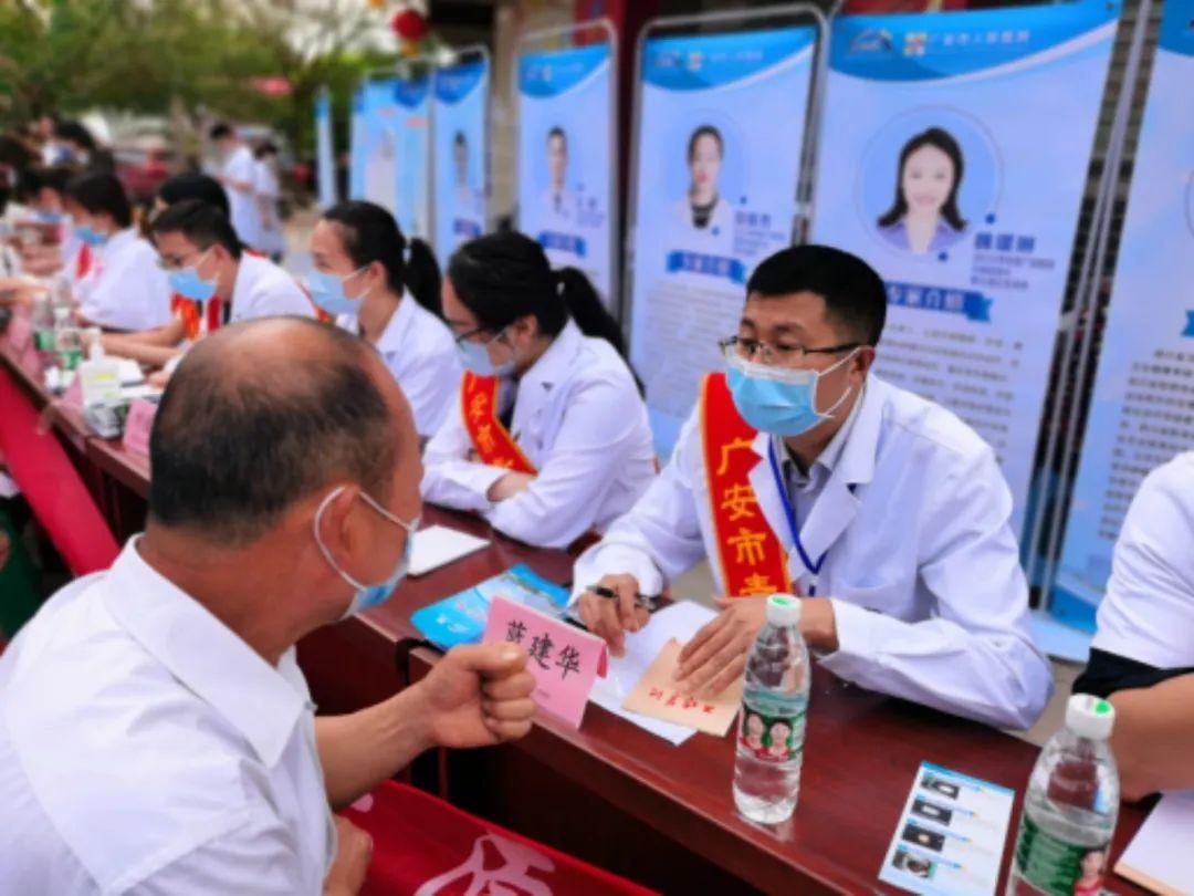 成都華西疫情最新通報，小巷深處的獨特風味與抗疫進展