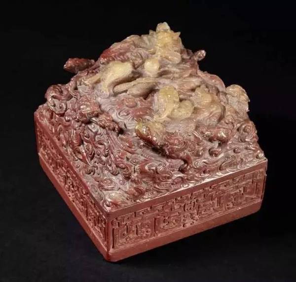 時(shí)代之光下的璀璨明珠，最新款寶雕亮相！